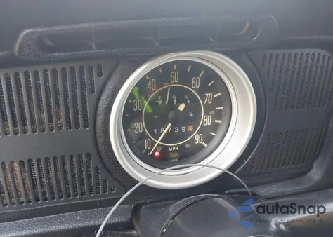 1971 Volkswagen Beetle z USA, uszkodzony, nr VIN 00000001112021096